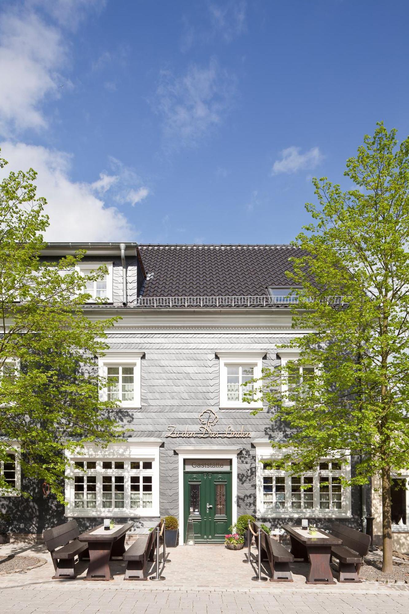 Hotel Zu Den Drei Linden Wermelskirchen Esterno foto